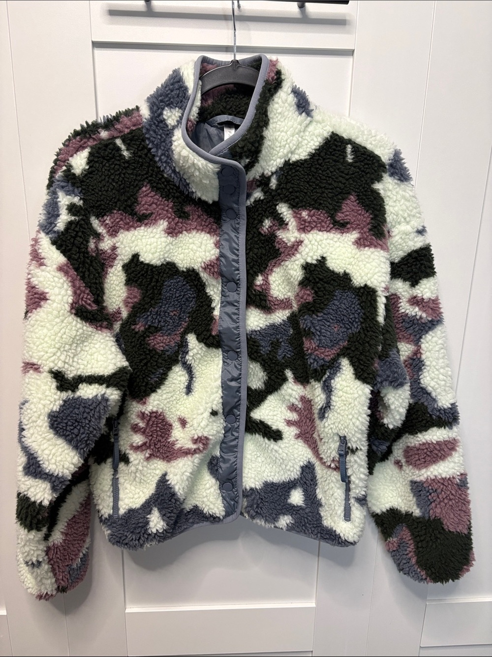 Fabletics Tahoe Teddy Sherpa Jacket-oversized - Picture 3 of 10